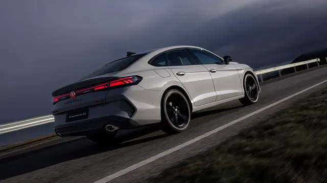Lamando L GTS: силуэт и задние фонари